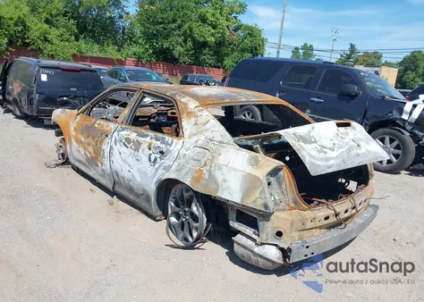 2015 Chrysler 300 300S из США, поврежденный, VIN 2C3CCAGG8FH899700